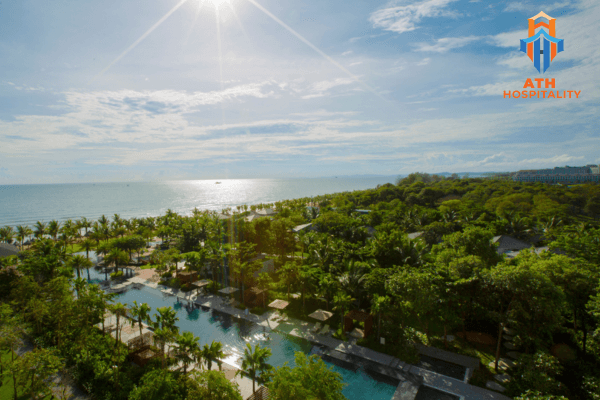Top 10 resort Phú Quốc có bãi biển riêng hoàn hảo cho đại gia đình? 3 crowne-plaza-phu-quoc-starbay