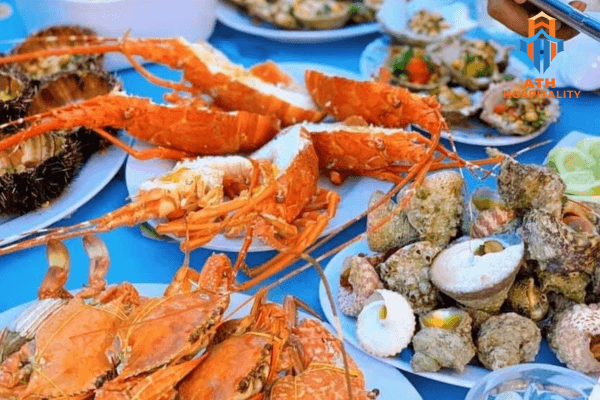 Review chi tiết lịch trình du lịch Vịnh Vĩnh Hy 3N2D tự túc 2026 8 hai-san-vinh-vinh-hy